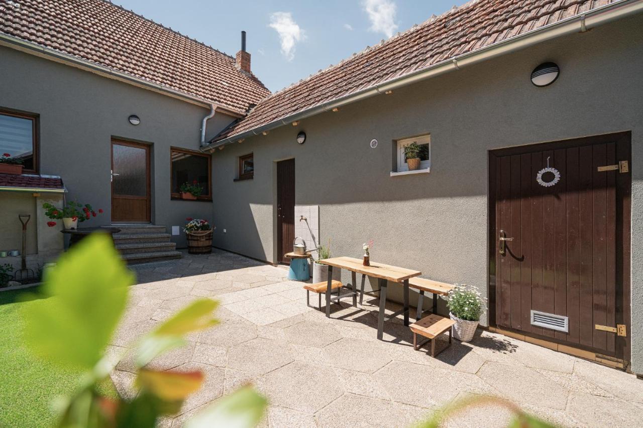 Ubytovani 121 - Hlohovec Bagian luar foto