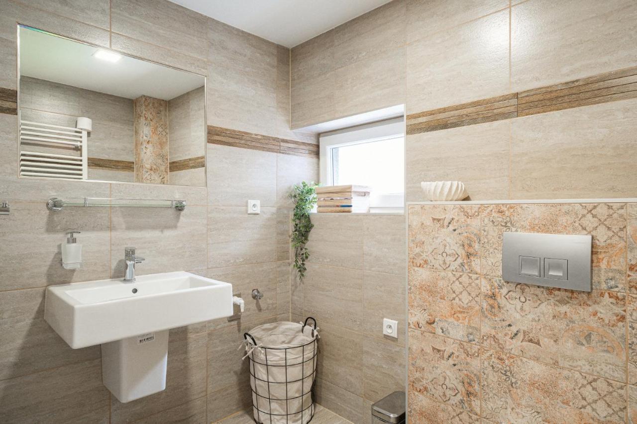Ubytovani 121 - Hlohovec Bagian luar foto