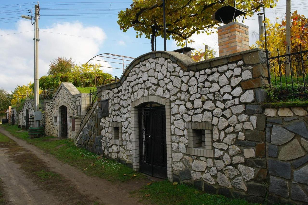 Ubytovani 121 - Hlohovec Bagian luar foto
