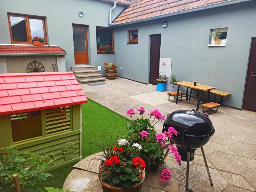 Ubytovani 121 - Hlohovec Bagian luar foto