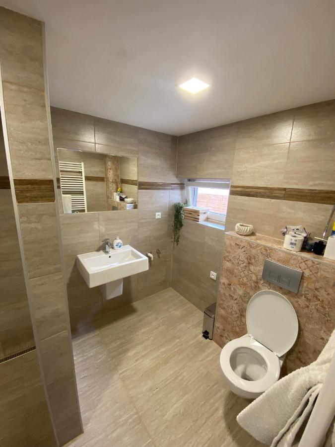 Ubytovani 121 - Hlohovec Bagian luar foto